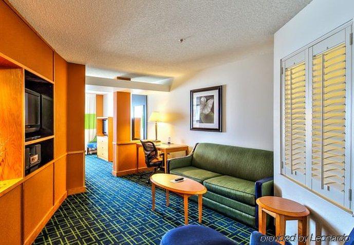 Fairfield & Hotel