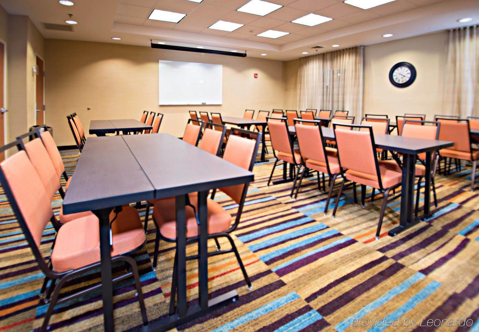 Fairfield & Hotel 3*